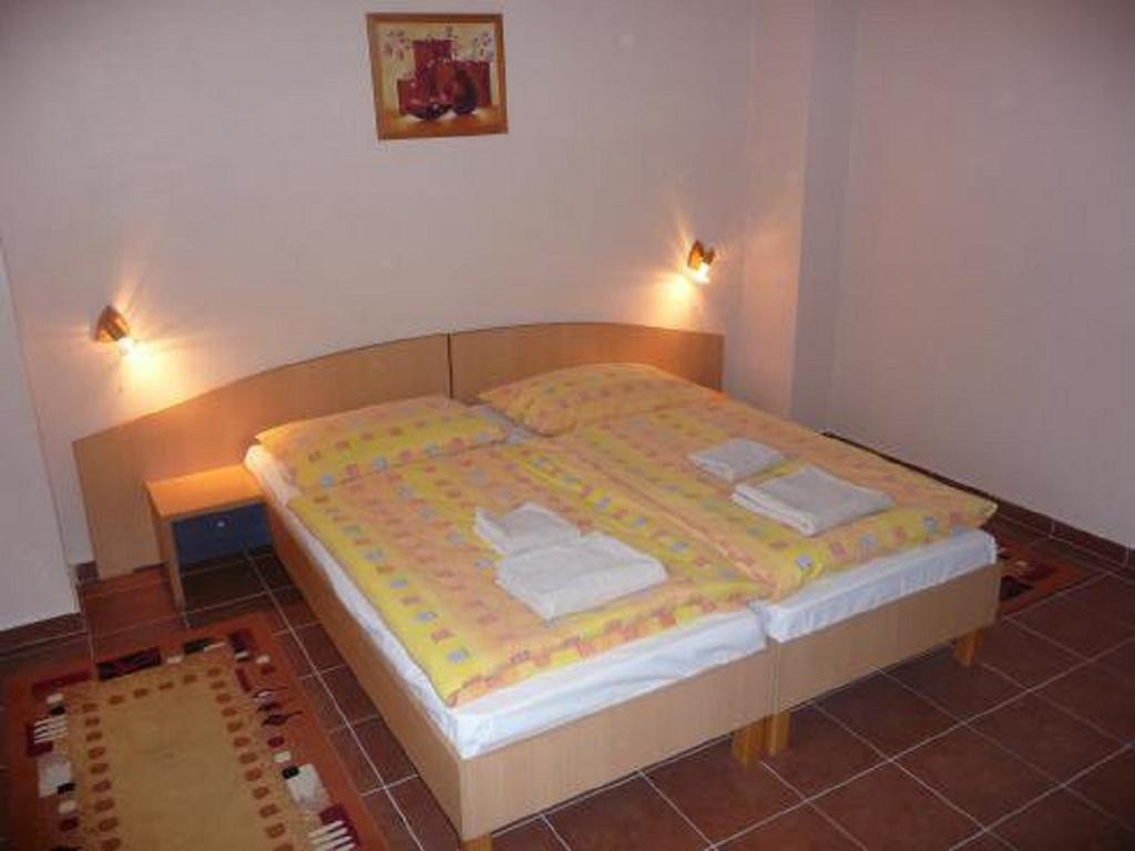 Batavya Penzion Topoľčany Oda fotoğraf