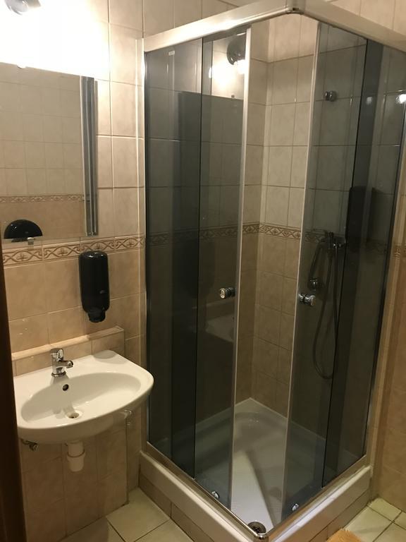 Batavya Penzion Topoľčany Dış mekan fotoğraf