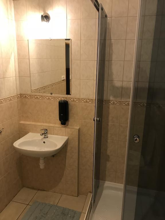 Batavya Penzion Topoľčany Dış mekan fotoğraf