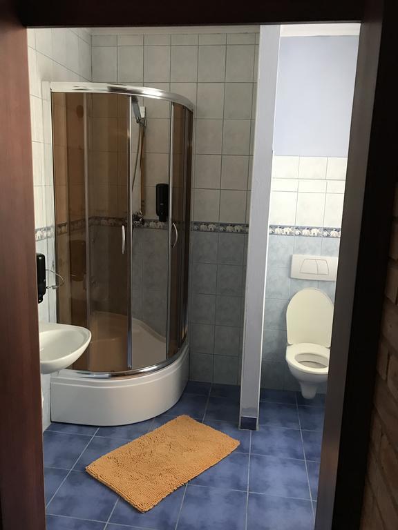 Batavya Penzion Topoľčany Dış mekan fotoğraf