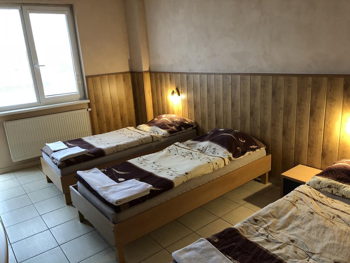 Batavya Penzion Topoľčany Dış mekan fotoğraf